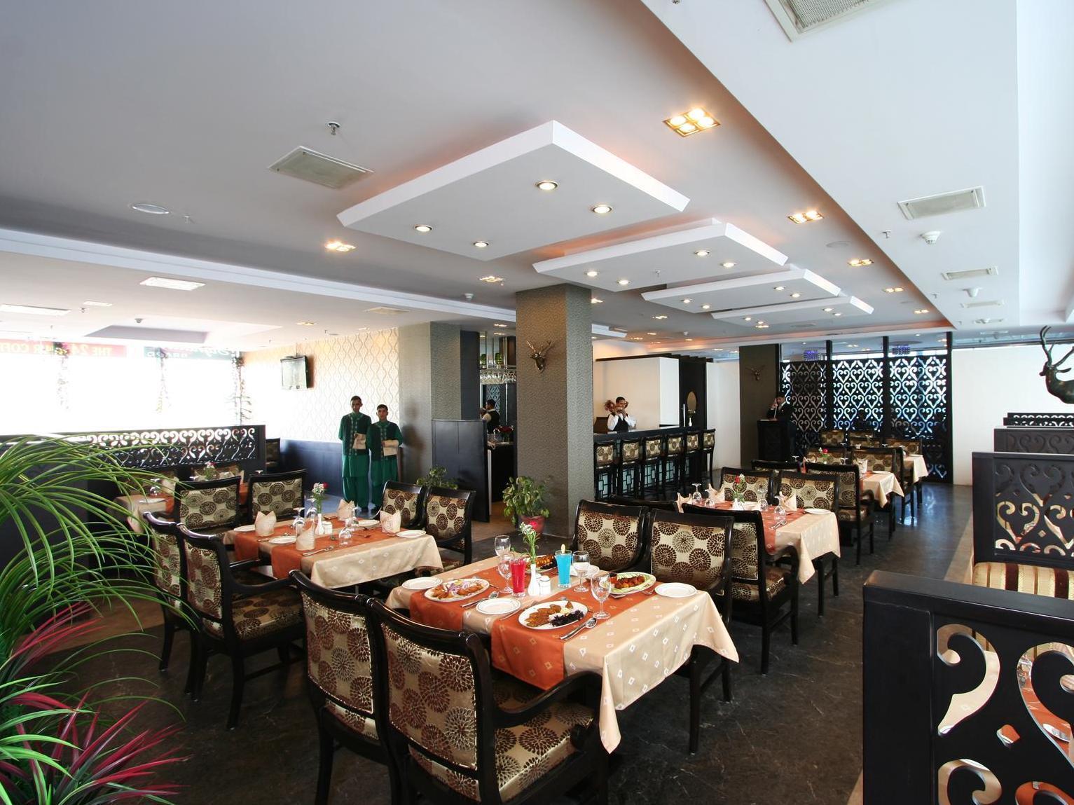 Signature Grand