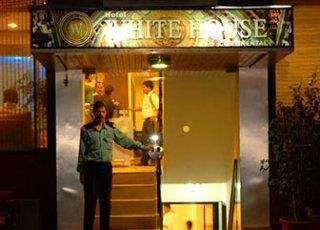 Hotel Capital O 2382 White House Continental 3*