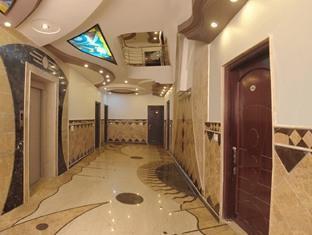 Hotel Legend - Walk-in From Railway Station New Delhi