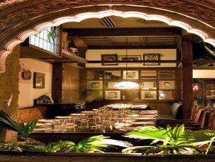 Broadway Hotel 3*