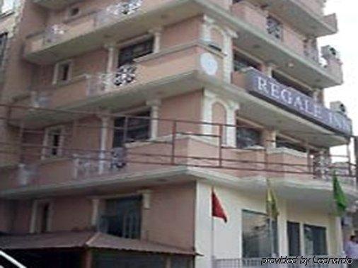 Regale Inn