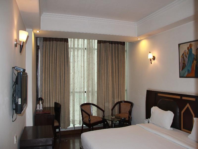 Saptagiri 3*