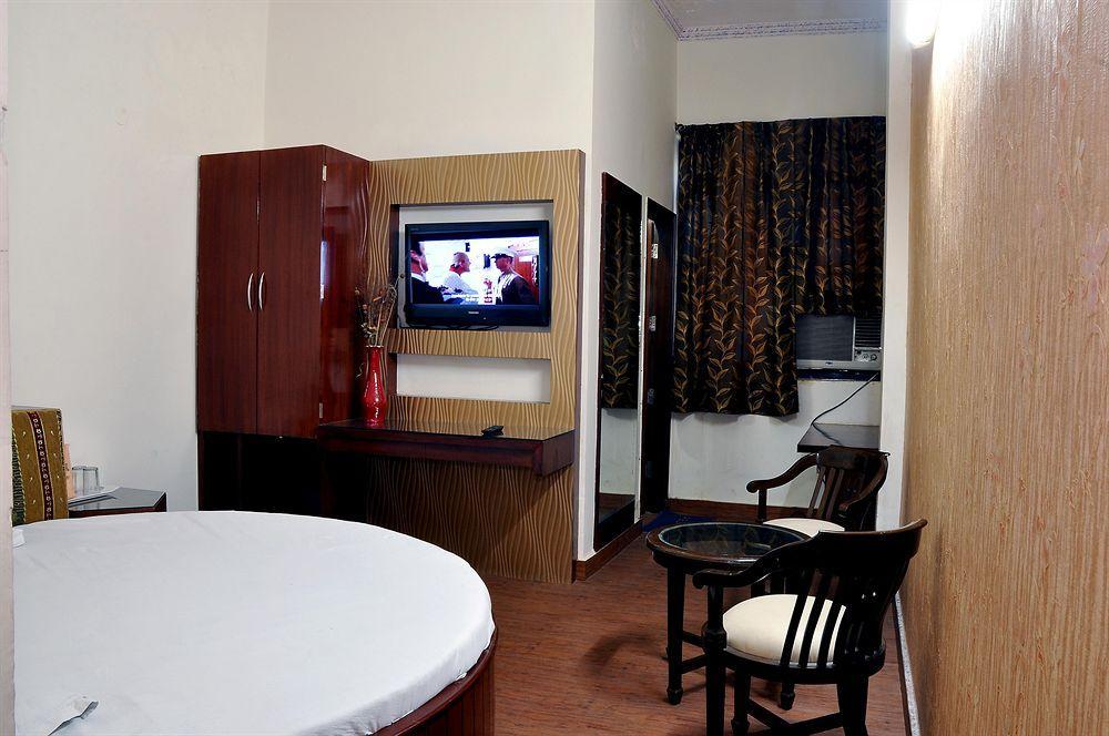 Oyo 3472 Rama Hotel 3*
