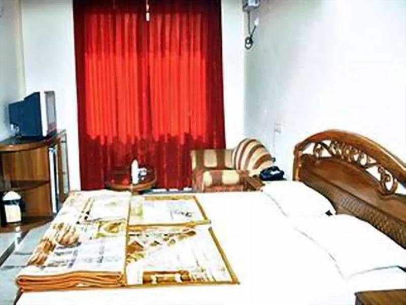 Hotel Pablas International, New Delhi, Near Metro