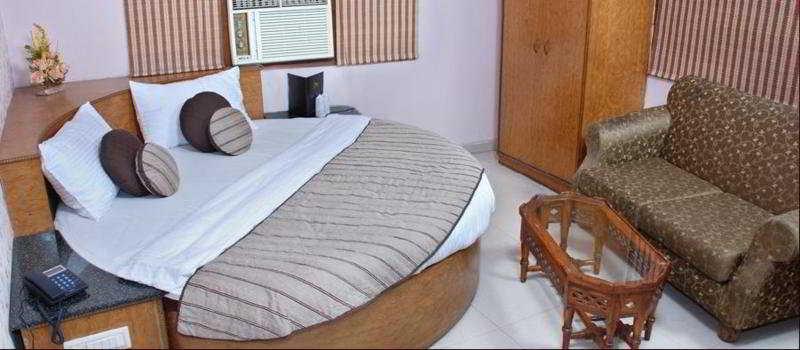 Mohan International Hotel 3*
