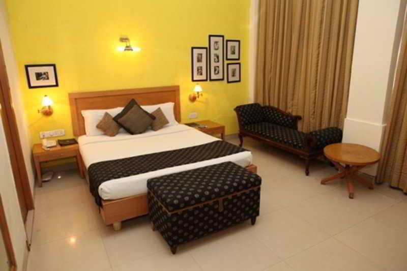 The Corus Hotel 3*