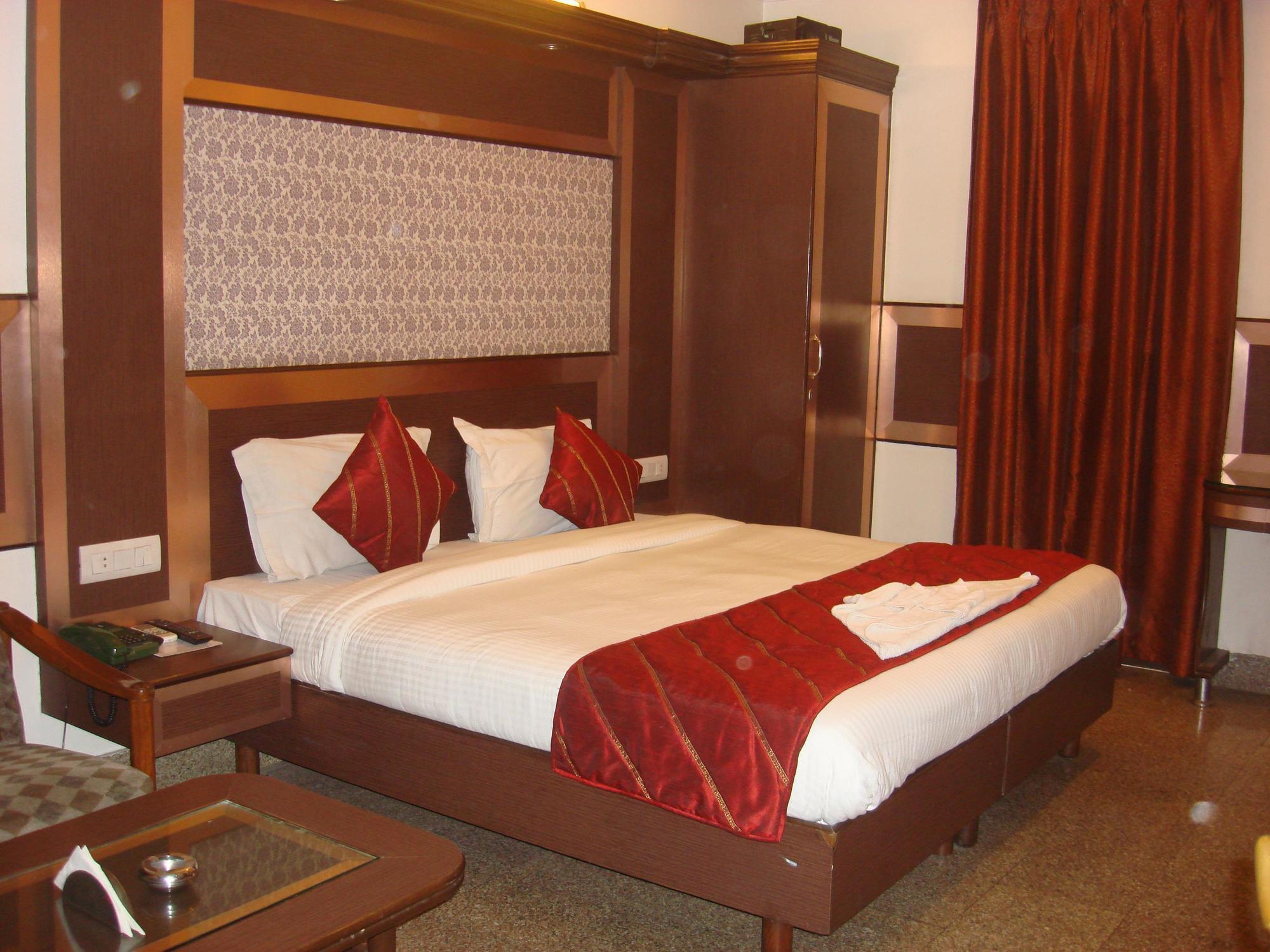 Rama Deluxe Hotel 3*