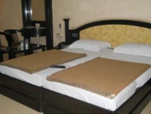 B Continental Hotel 3*