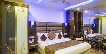 Delhi 55 -city Center Hotel 4*