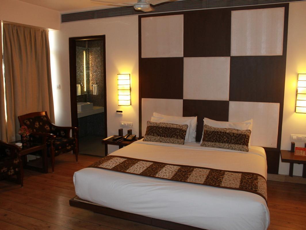 O Metro Height's Near Nangloi Railway Metro Station Hotel Delhi (National Capital Territory of India)