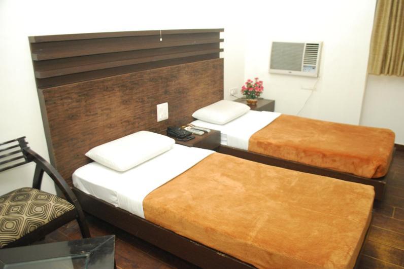 Hotel Aman Deluxe New Delhi