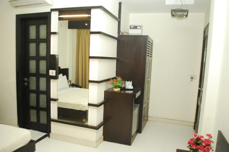 Aman Deluxe Hotel 3*