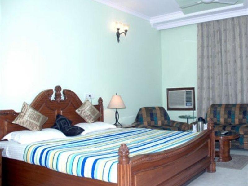 Hotel Pablas International, New Delhi, Near Metro