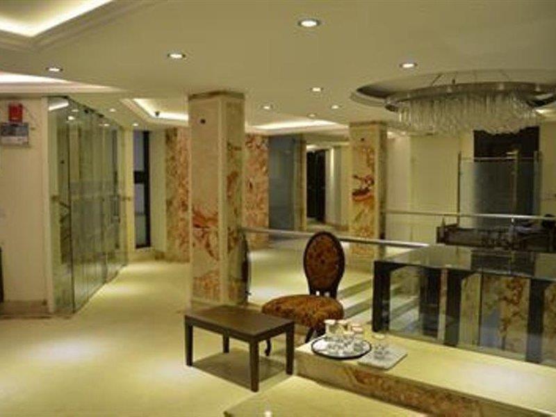 Fabhotel Marble Arch Karol Bagh