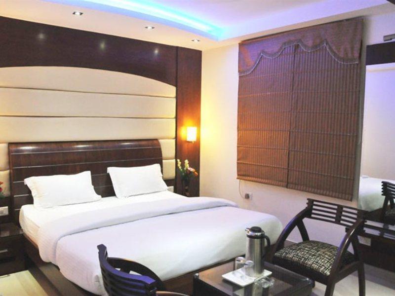 Hotel High 5 Land Delhi (National Capital Territory of India)