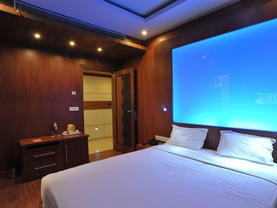 Hotel Emarald,