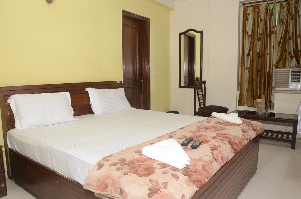 Hotel Hotel R S International @ Paharganj