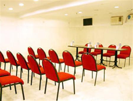 Capital O 2382 White House Continental 3*