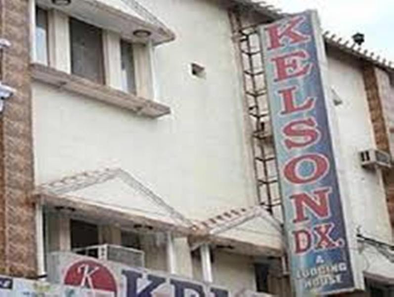 Hotel Kelson Dx With Parking, 2mins From Metro Station Near Railway Station