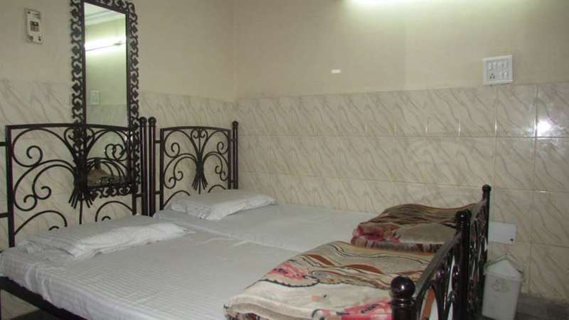 Kelson Dx With Parking, 2mins From Metro Station Near Railway Station