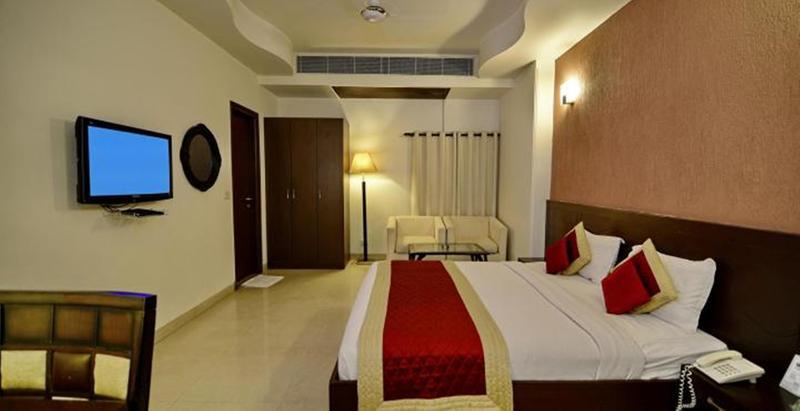 Hotel The Impress Near Delhi Airport