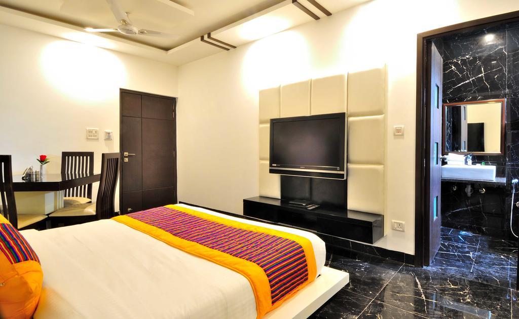 Hotel Arihant Inn-near Blk Hospital 2*