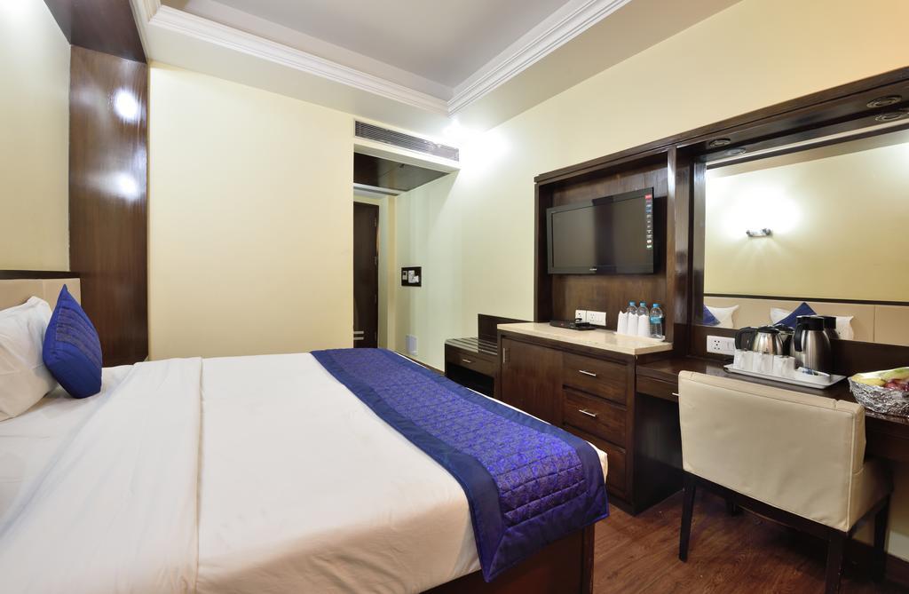 Arihant Inn-near Blk Hospital Hotel