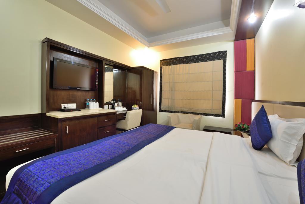 Arihant Inn-near Blk Hospital