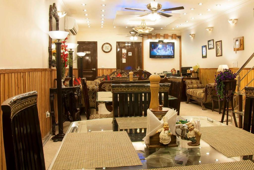 Wood Castle Hotel 3*