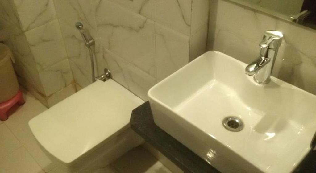 Hotel Saffron New Delhi