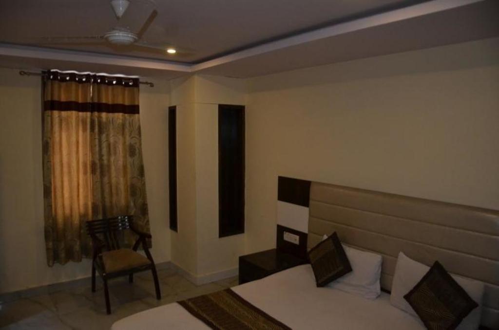 Saffron Hotel