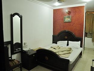 Hotel R S International @ Paharganj Hotel Nova Deli