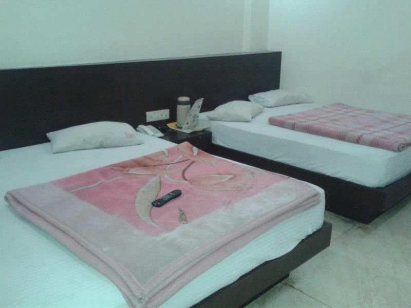 Seven Seas Hotel New Delhi
