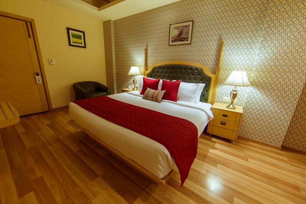 Hotel Clark International 3*