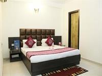 Oyo Channa Market 14a4 Karol Bagh Hotel