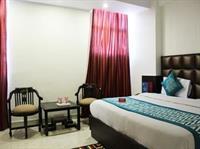 Oyo Channa Market 14a4 Karol Bagh Delhi (National Capital Territory of India)