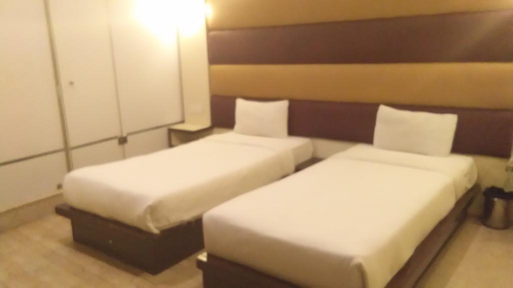 Hotel The White Klove 3*