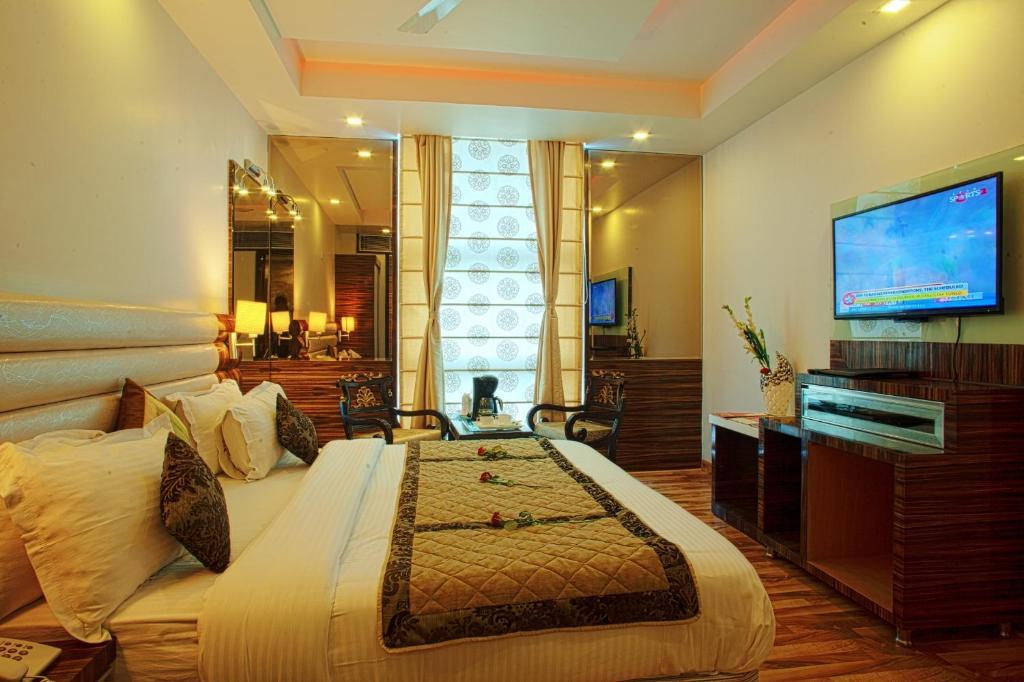 Delhi 55 -city Center 4*