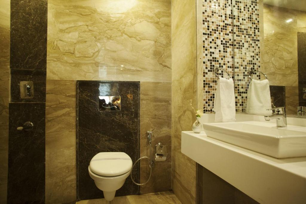 Delhi 55 -city Center 4*