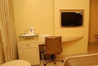 Hotel Sarovar Portico Naraina,