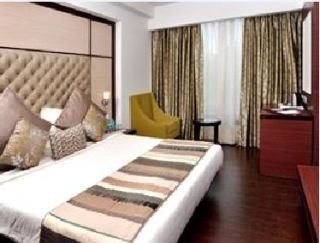 Hotel Mint Oodles 2 Mins To Nehru Enclave Metro 3*