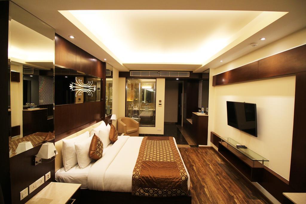 Golden Grand