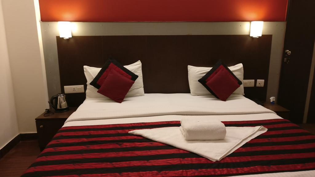 Hotel Airport Vishal Residency