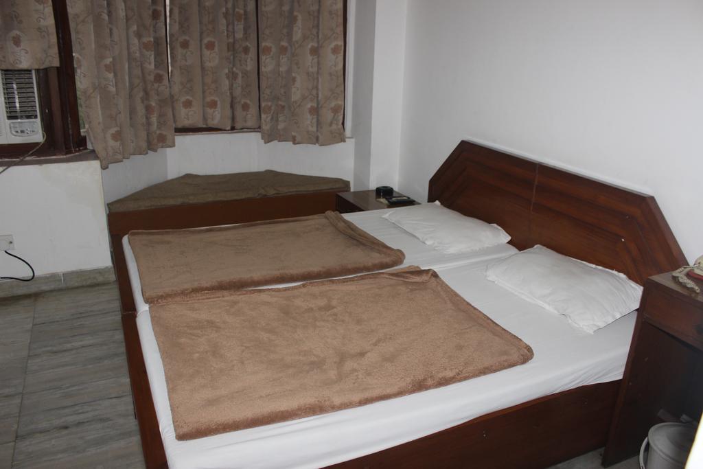 Hotel Centre Nizamuddin 3*