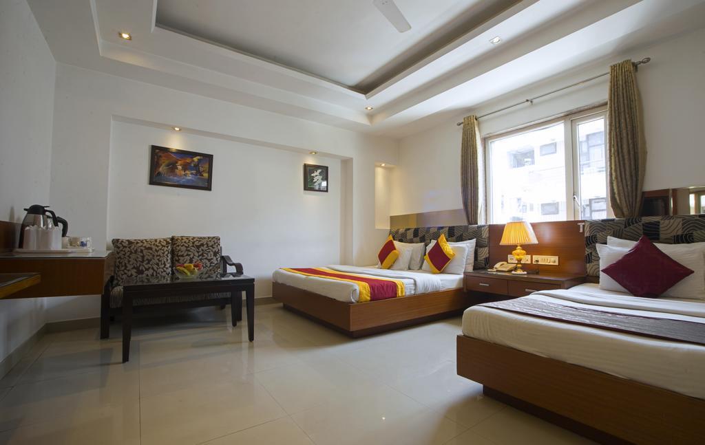 Hotel Krishna Deluxe-by Rcg