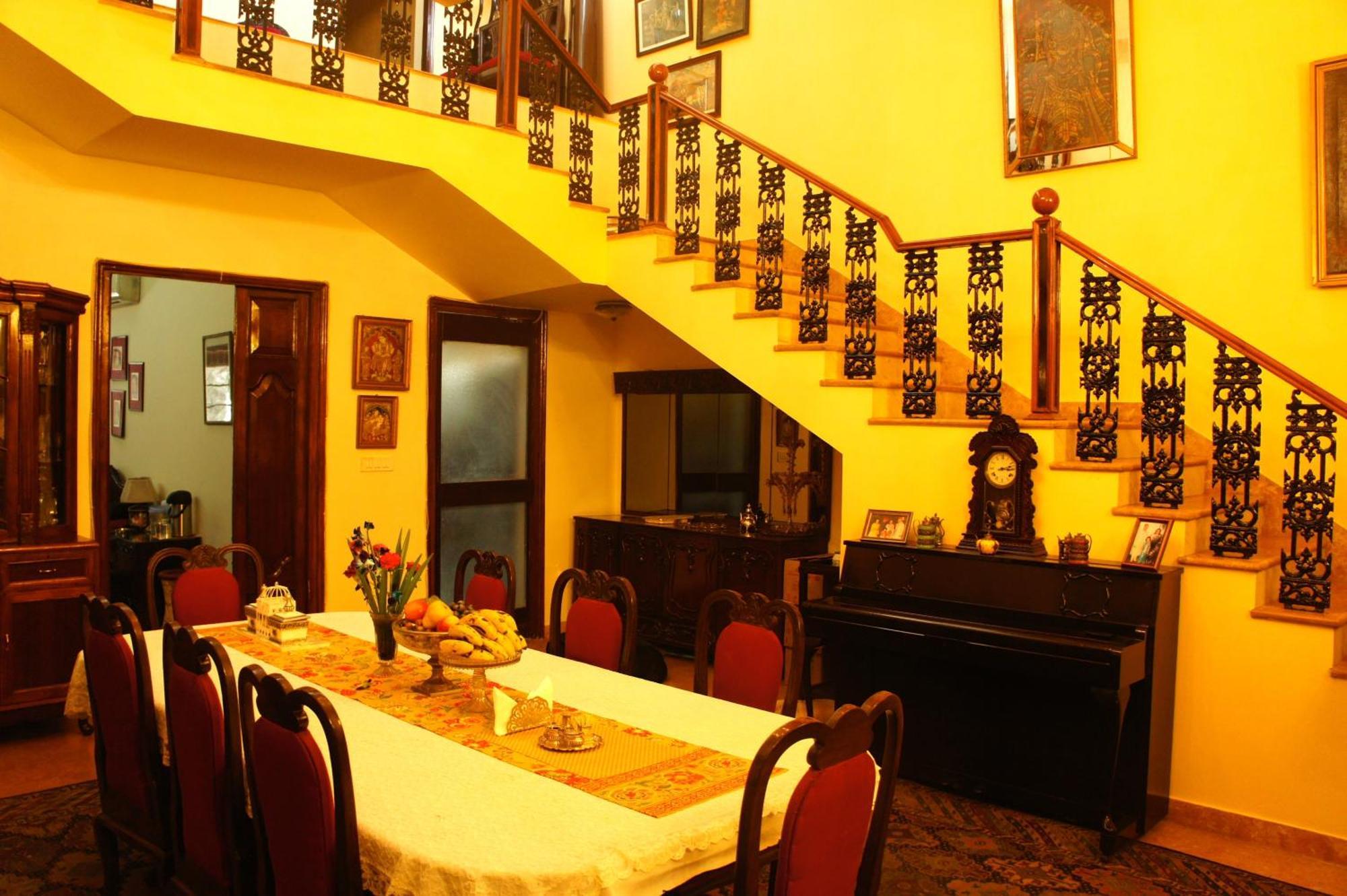 Acomodação com café da manhã  Sirohi House *