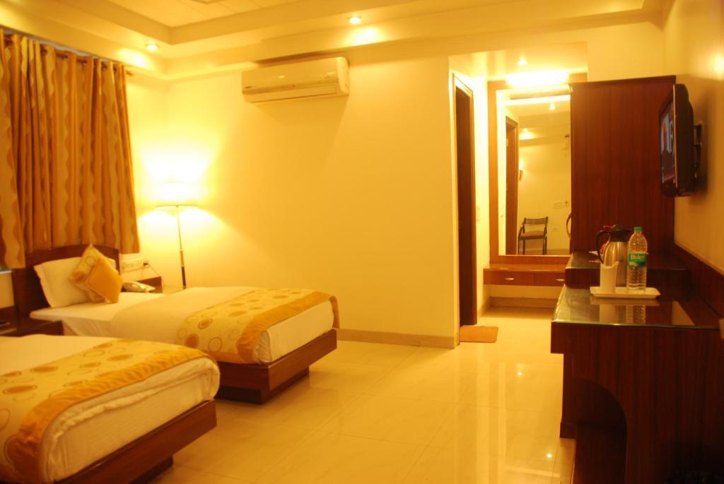 Shipra International Hotel 3*