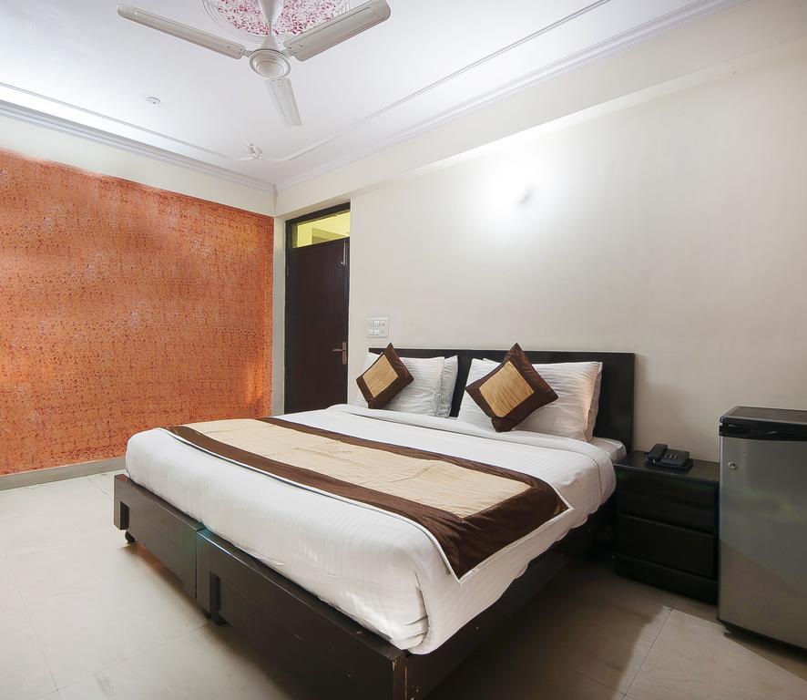 Charanpahari Hotel 3*