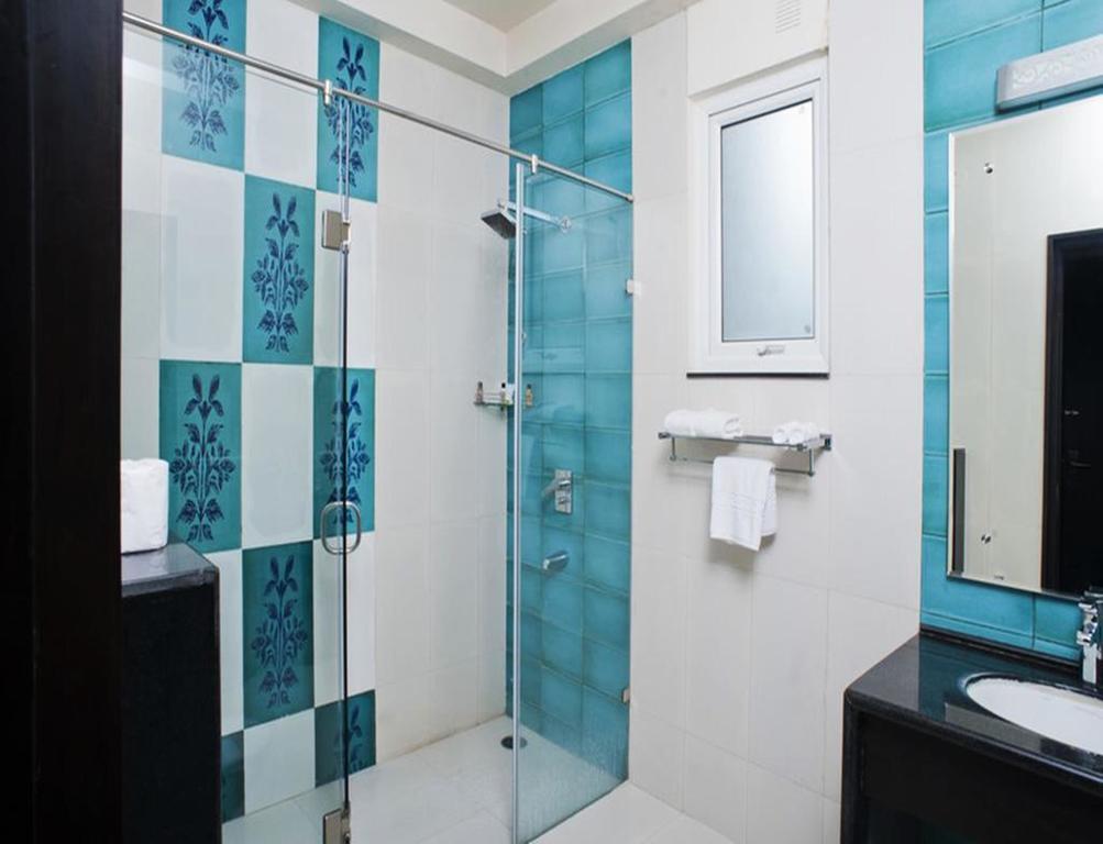 Hotel Charanpahari 3*