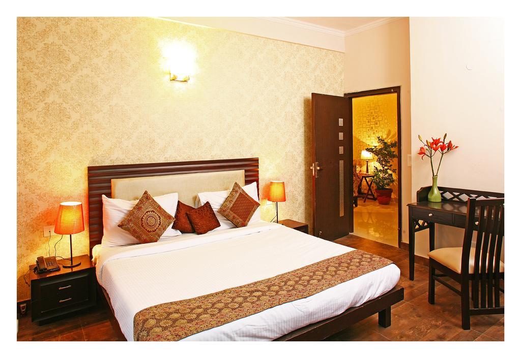 Evergreen 2bhk Service Vasant Kunj Fortis Ilbs * New Delhi